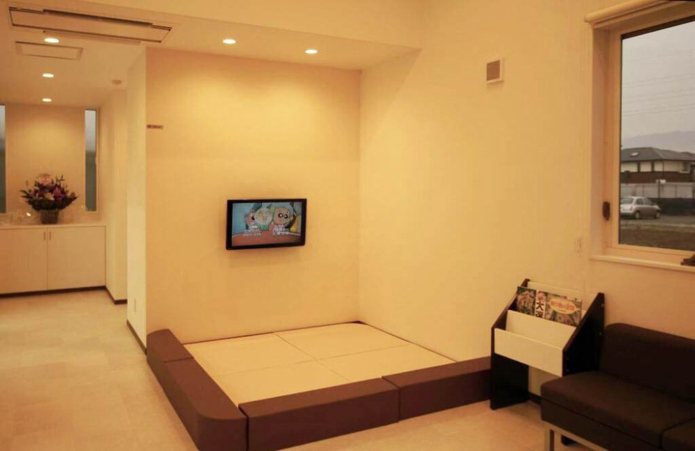 柴垣皮フ科医院 待合室
